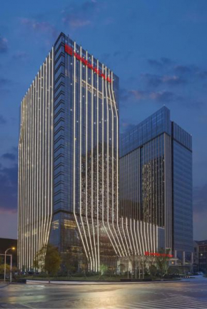 Отель Wanda Realm Wuhan  Ухань